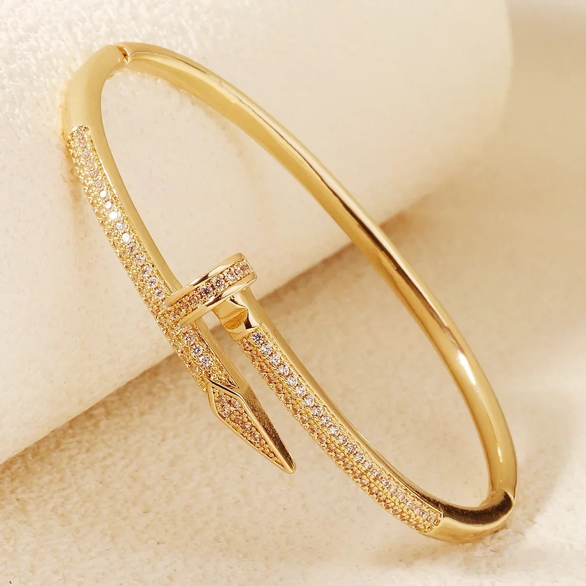 Pulsera Tornillo Luz de Hierro