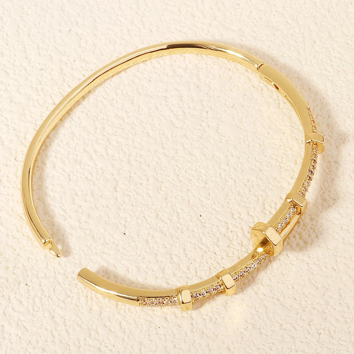 Pulsera Tornillo Luz de Hierro